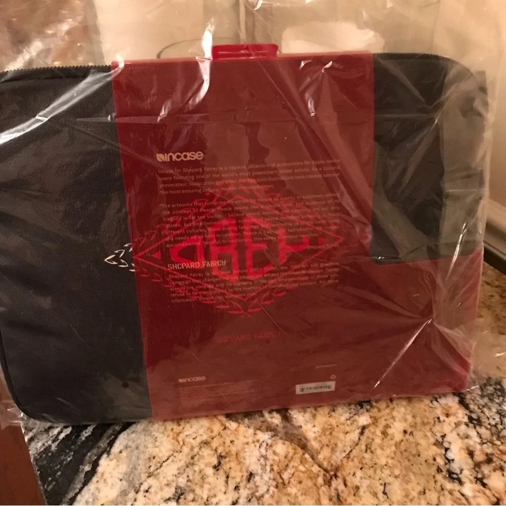Obey laptop case